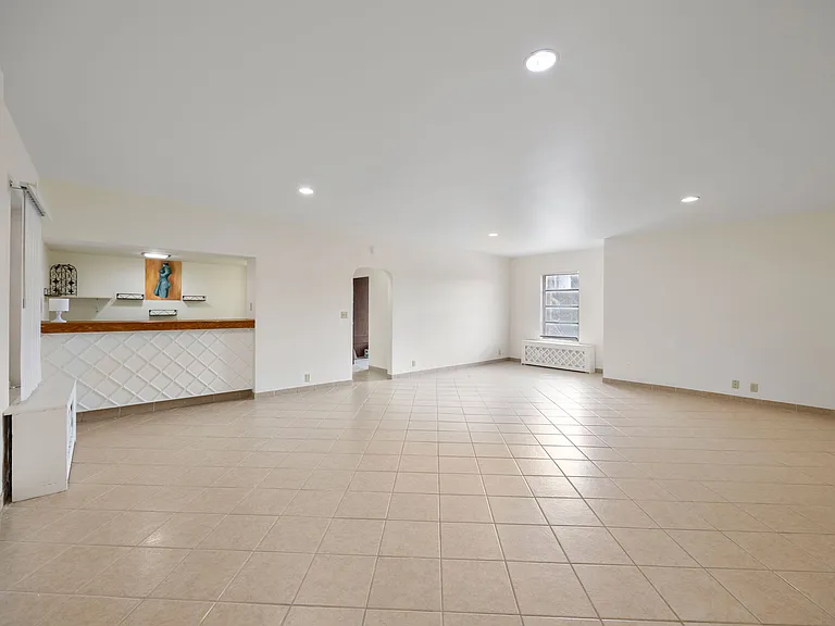 310 N Michigan St #402 — Photo 9
