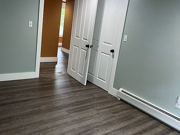 5th image of 51 Moore Rd Unit 2