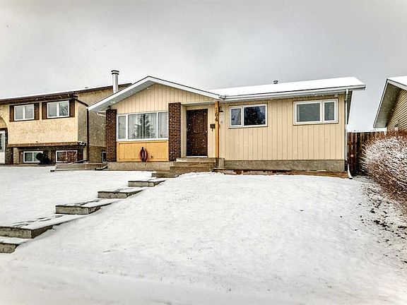 2nd image of 164 E Rundlefield Cres NE