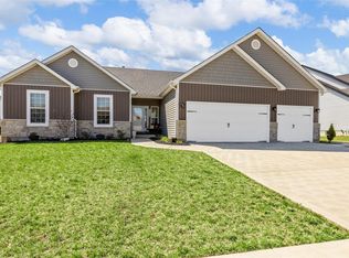 1035 Timber Bluff Dr, Wentzville, MO 63385