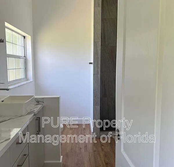 14232 SW 8th Ave — Photo 38
