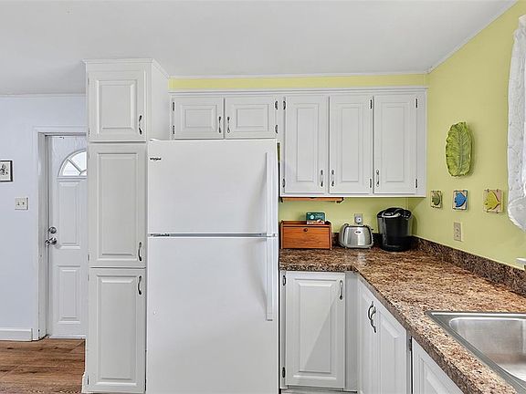 4th image of 707 DEL LUNA DRIVE