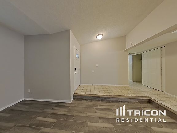 3rd image of 4202 W Anderson Dr