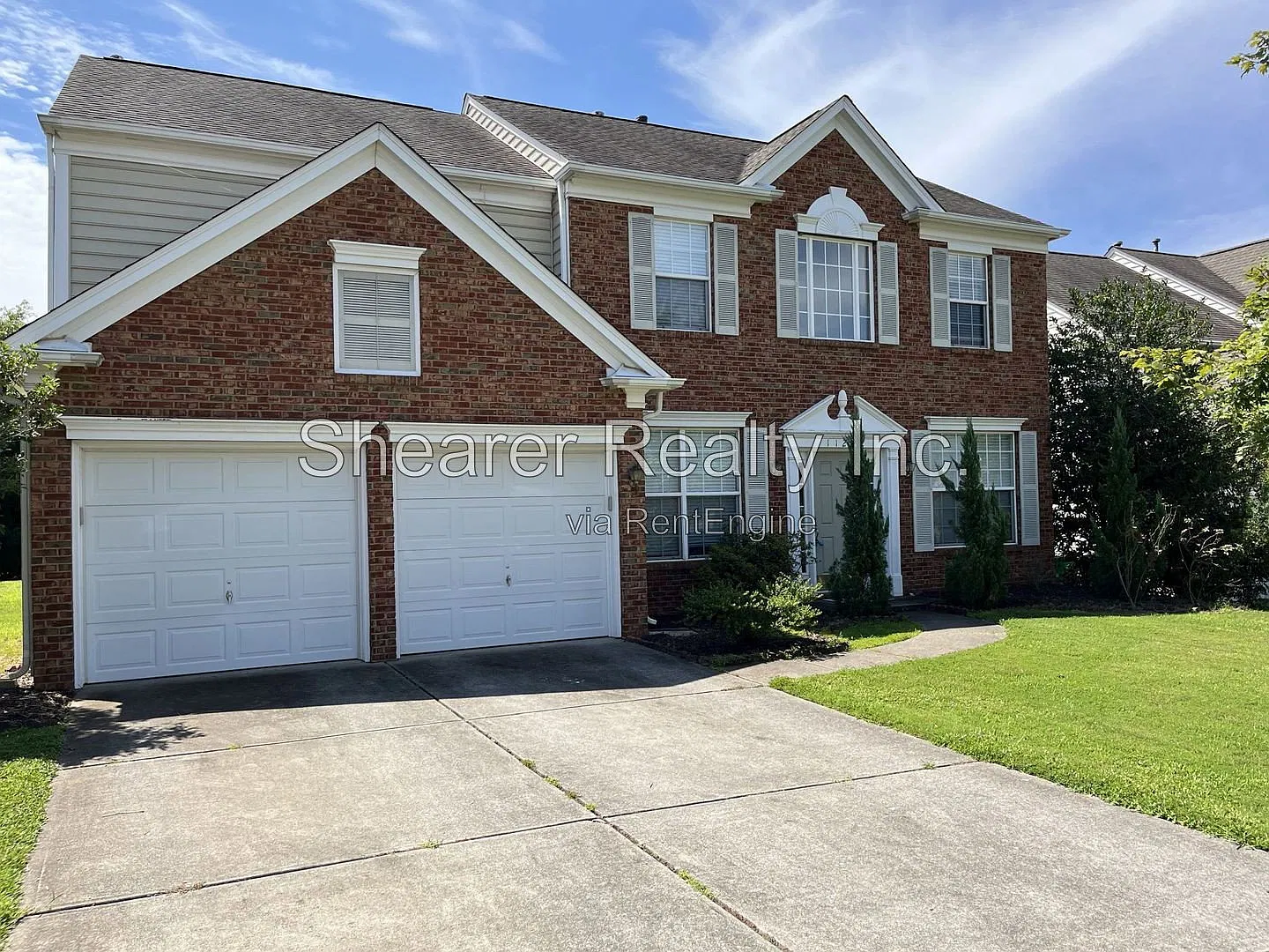 4 bed, 2.5 bath, 2402 sqft, $2,850 — Photo 1