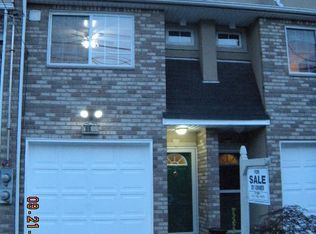 66 Savo Ln, Staten Island, NY 10305