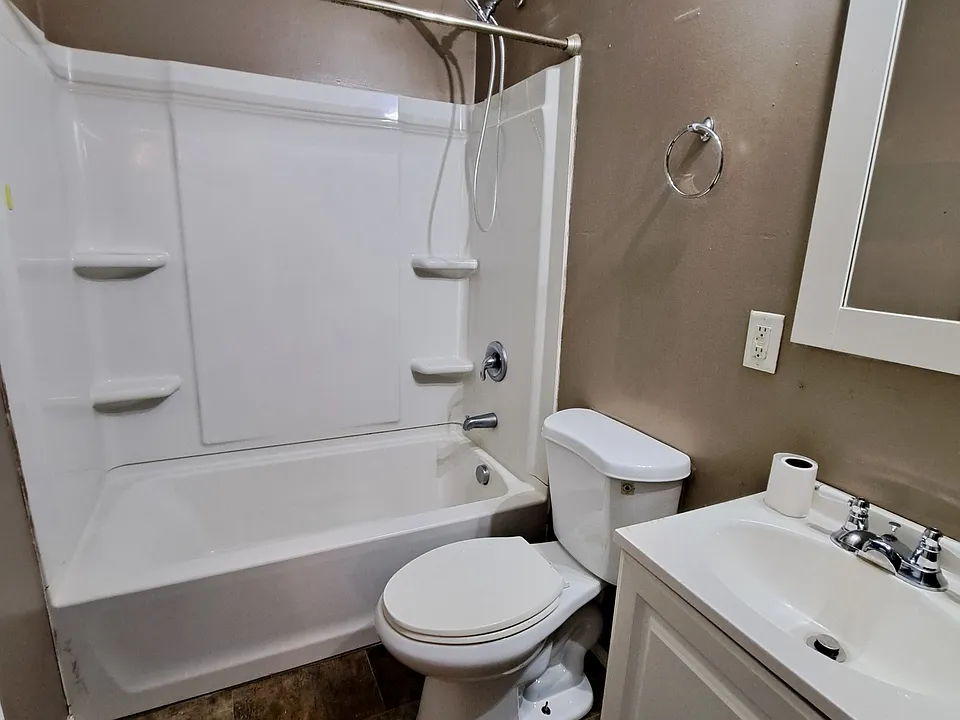 4161 Mapleleaf Dr