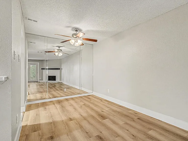 9552 Windswept Ln #9552 — Photo 7