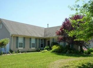 36 Amherst Dr, Burlington, NJ 08016