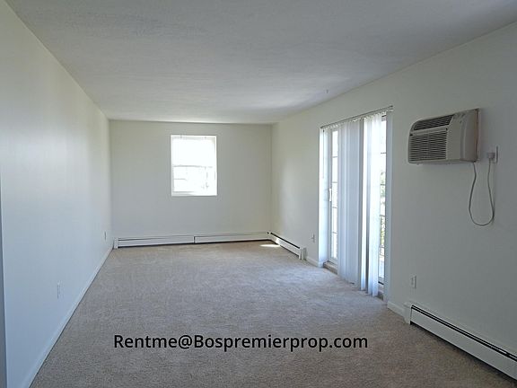 5th image of 359 Newport Ave #4F