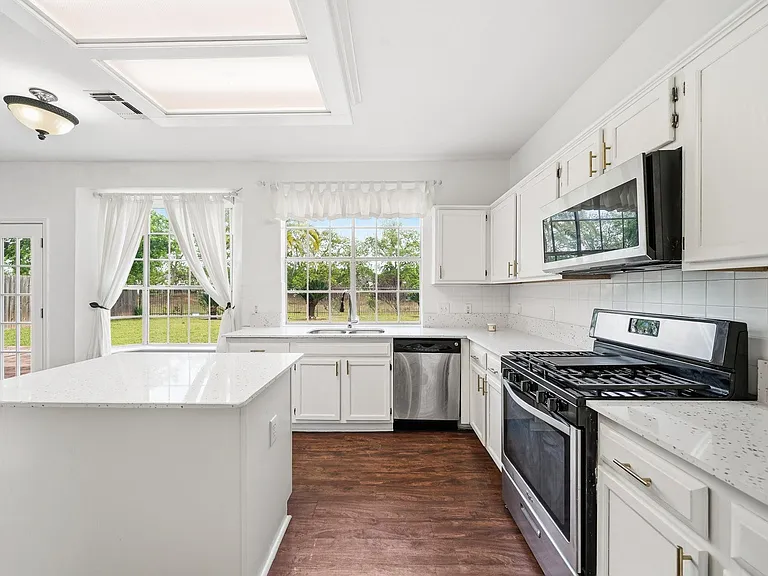 4323 Ringrose Dr — Photo 13