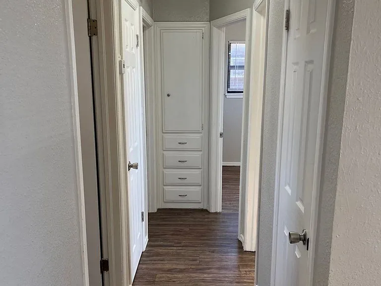 955 SW 4th Pl — Photo 36