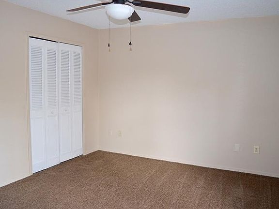3rd image of 1320 Trollman Ave