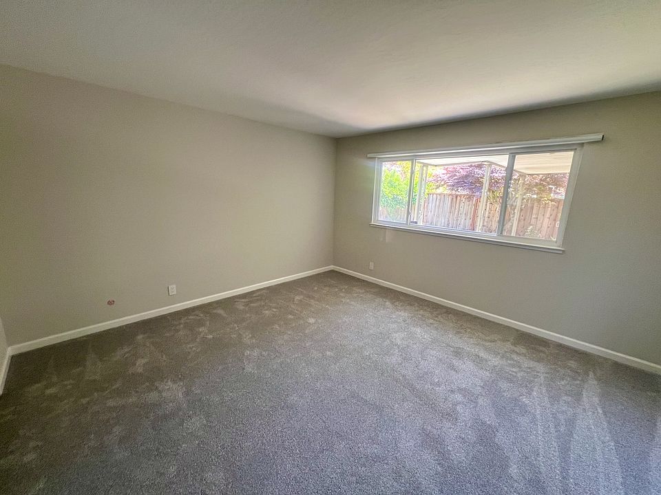 1st image of 4396 Glenpark Dr
