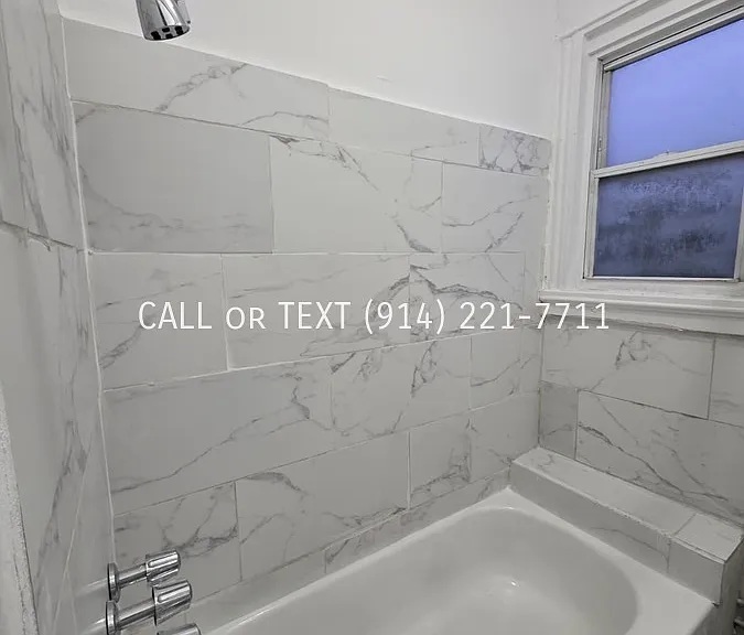 105 Maple St — Photo 3