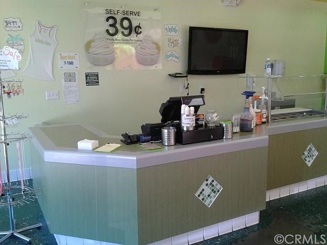 2nd image of 41493 Margarita Rd Ste 106-B