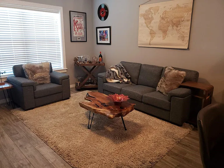 301 Sw Pkwy #328 — Photo 2