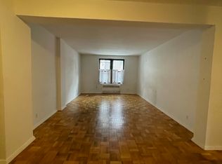 110 Bank St APT 1A, New York, NY 10014