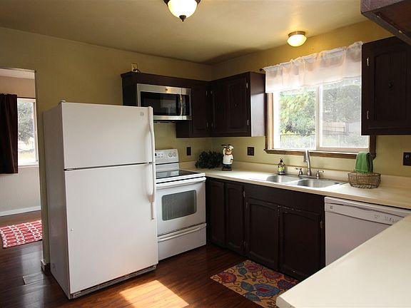 5th image of 6115 Hogan Dr