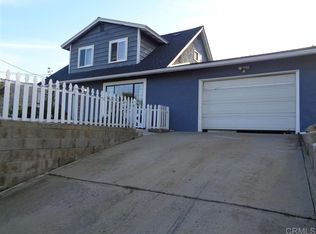 8077 Shantung Dr, Santee, CA 92071