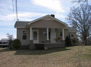 4095 Oak St, Hokes Bluff, AL 35903