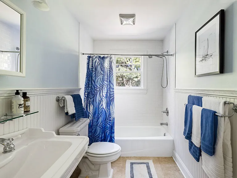 8 Devon Woods Close — Photo 12