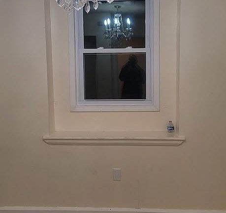 2nd image of 1414 Main St #3