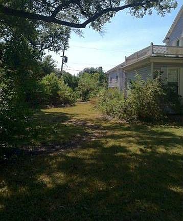4th image of 3001 Woodrow Dr