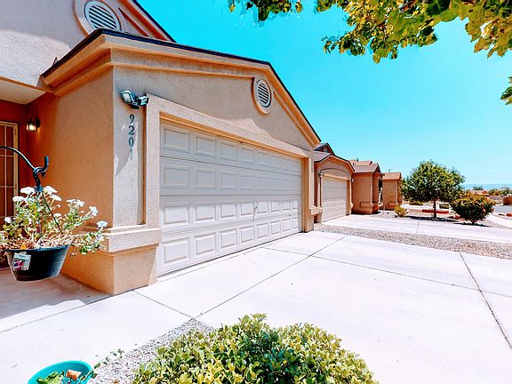 3rd image of 9201 Valle Vidal Pl SW
