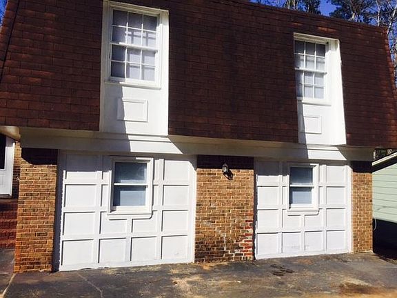 2nd image of 594 Rockborough Dr