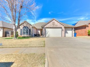 307 E Raleigh Ter, Mustang, OK 73064