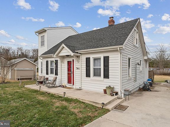 3rd image of 8411 Brady Ave
