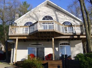 N3537 Tipperary Rd, Poynette, WI 53955