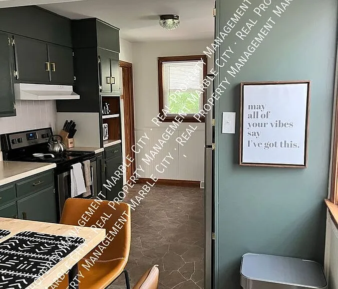 2404 Tecoma Dr — Photo 5
