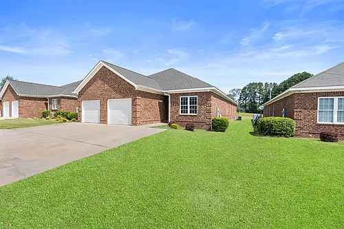 102 Ledbury Cv Photo 1