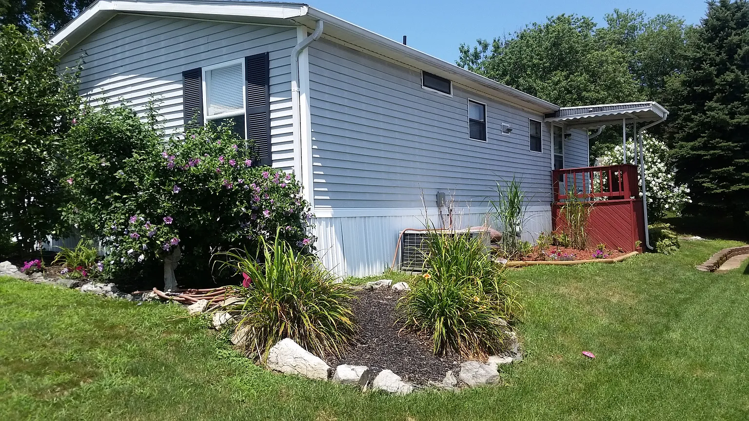 204 Oakfield Ct W photo 1