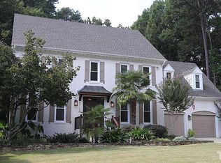 8725 Davishire Dr, Raleigh, NC 27615