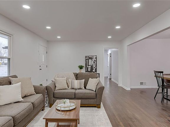 5th image of 9601 Madison Ave