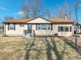 521 Maple Meadows Dr, Arnold, MO 63010