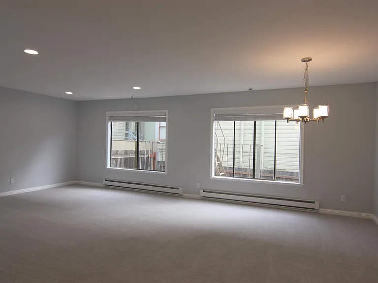 321 Chestnut St — Photo 4