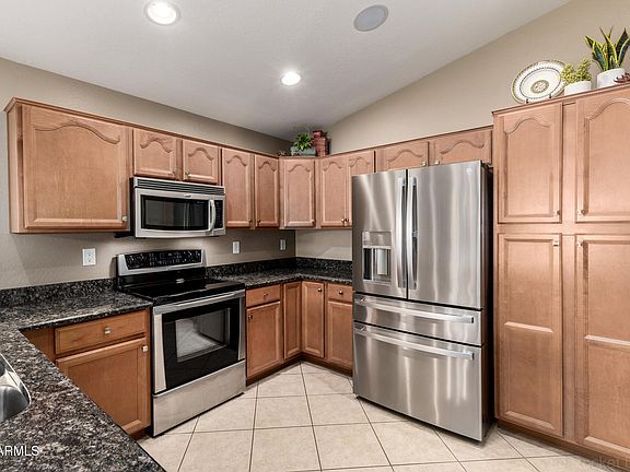 3rd image of 2940 E SHADY SPRING Trail