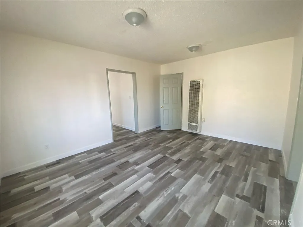 2 bed, 1100 sqft, $1,975 — Photo 4