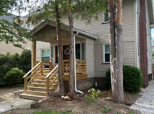 17416 Woodford Ave, Lakewood, OH 44107