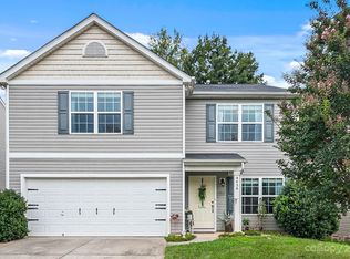 9436 Eagle Feathers Dr, Charlotte, NC 28214