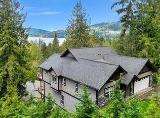 104 Grand View Ln, Bellingham, WA 98229