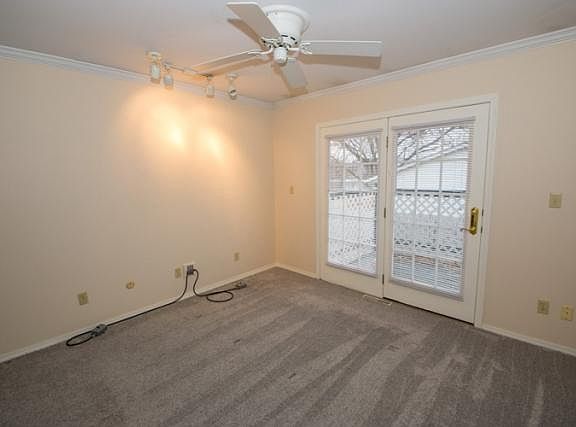 5th image of 4006 Cassell Ave