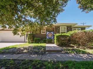 301 S Main St, Stanwood, IA 52337