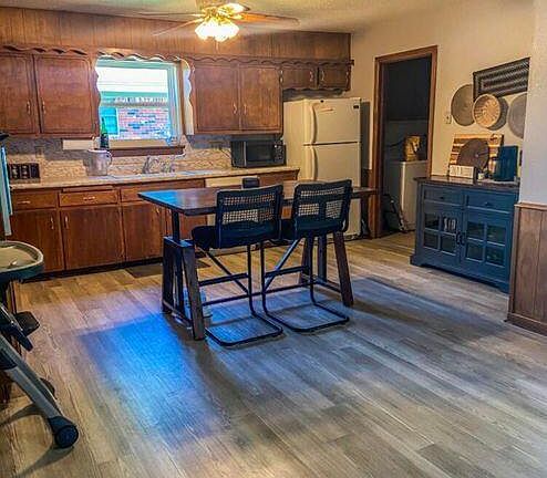 4th image of 207 Phillips Dr