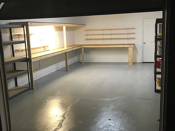 4th image of 2412 Acorn Dr