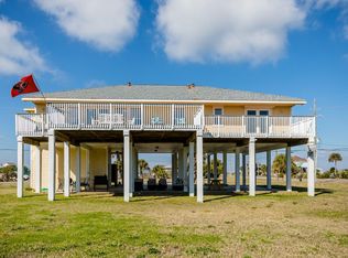 18409 Shaman Dr, Galveston, TX 77554