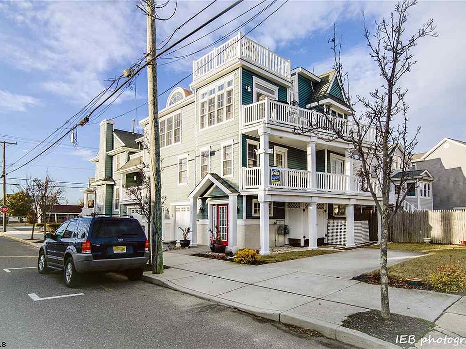 1st image of 3 E Atlantic Blvd Unit 2